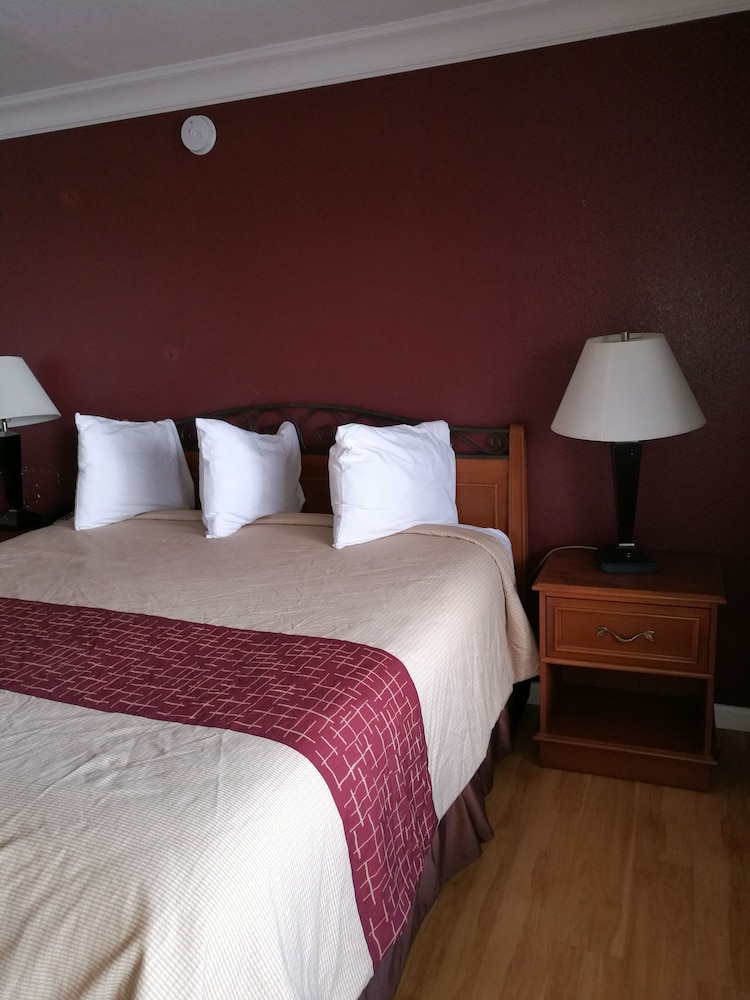 Red Roof Inn Los Banos 10/19