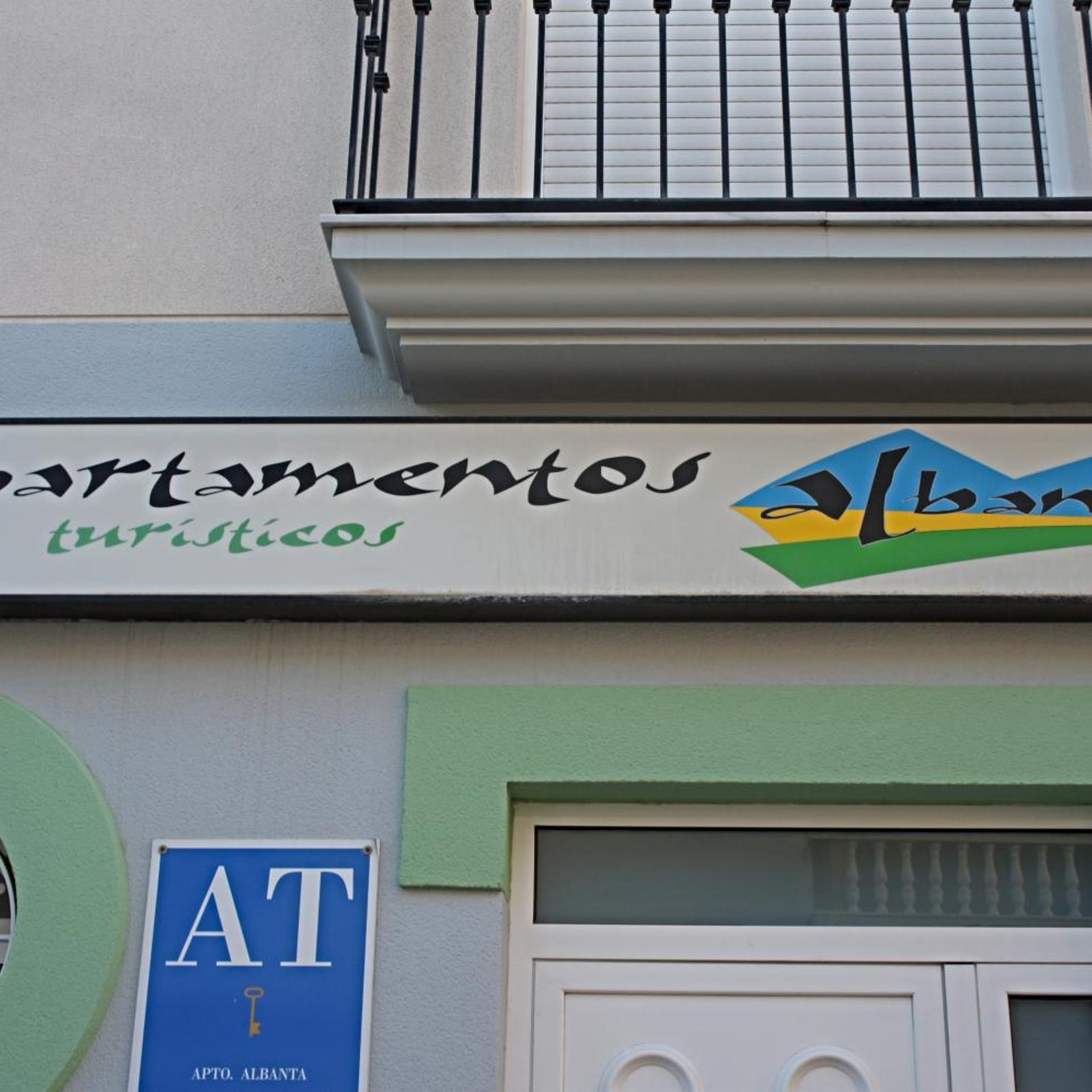 Apartamentos Turísticos Albanta 1/23