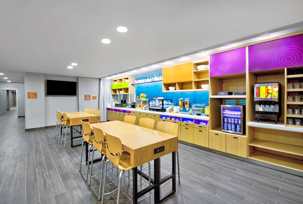 Home2 Suites by Hilton Whitetown Indianapolis NW 42/61