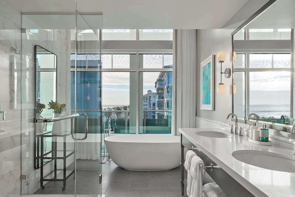 The Seabird Ocean Resort and Spa, Part of Destination Hotel by Hyatt 50/50