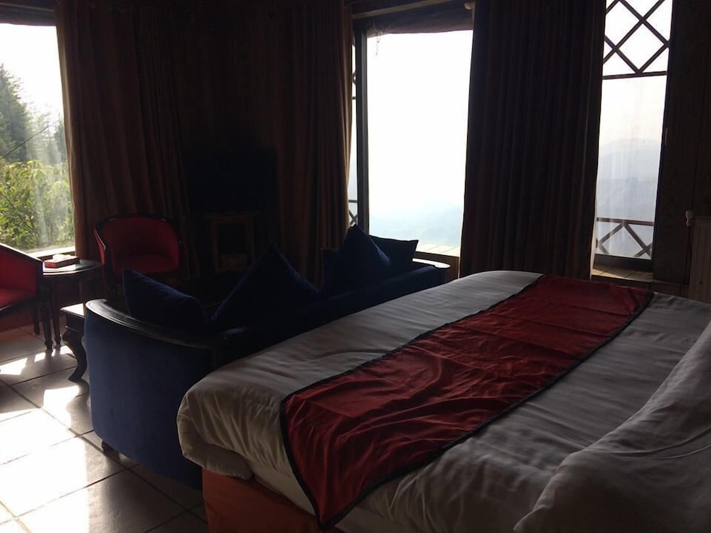 Shangrila Resort Hotel 12/50