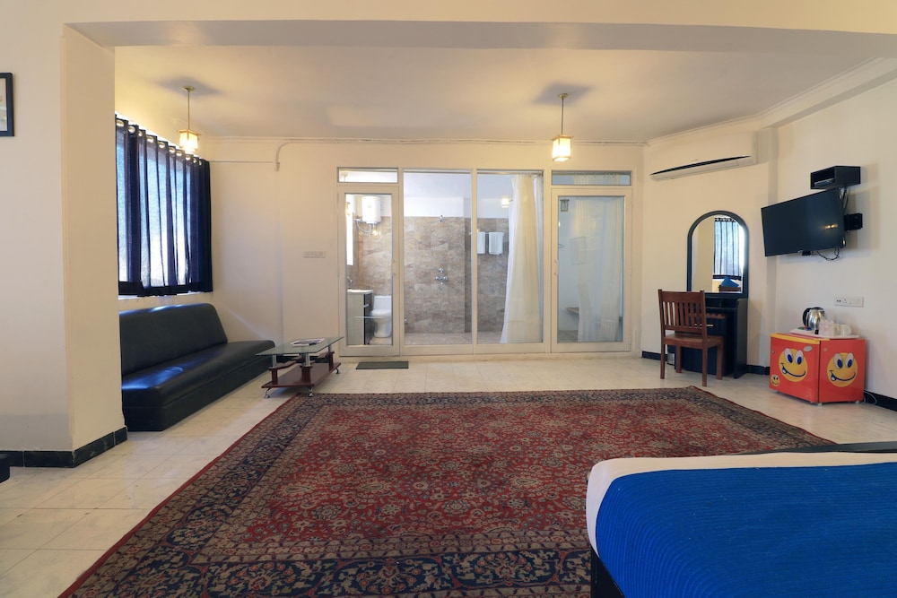 Dodas Palace 27/50