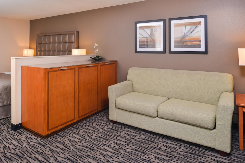 Best Western Plus Mountain View Auburn Inn 27/38