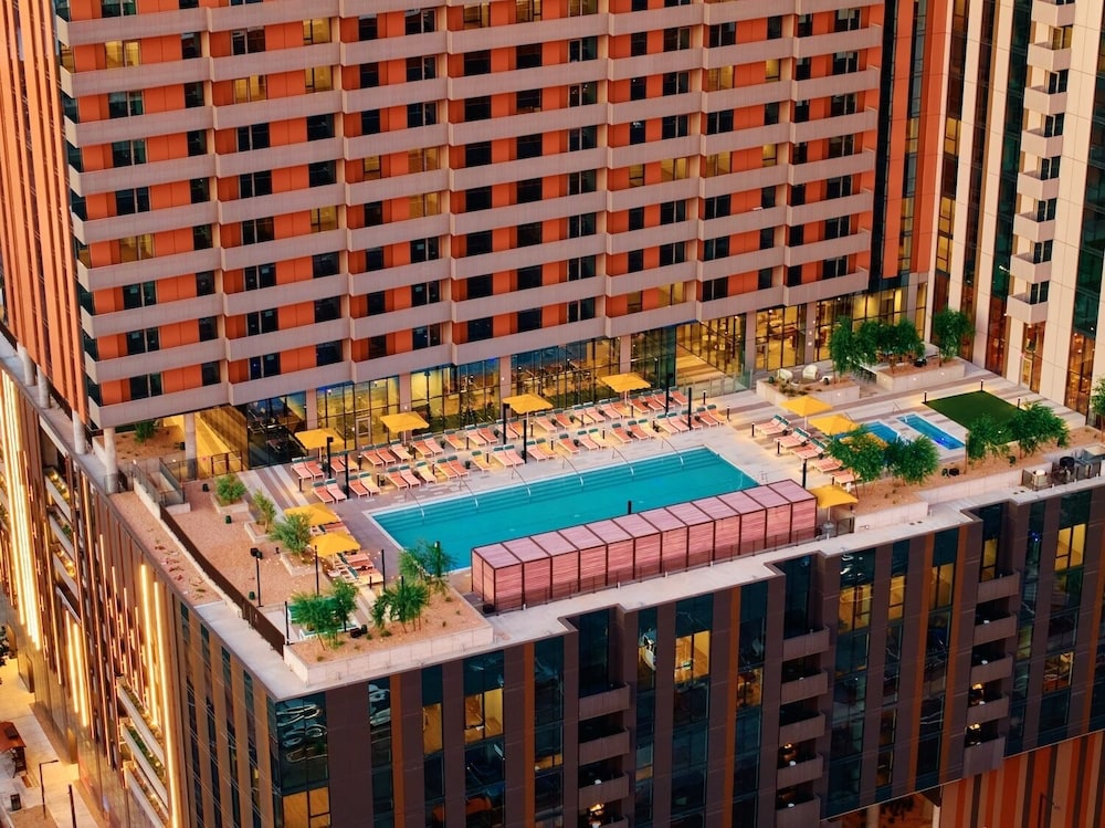 Sentral Sol Modern 11/50