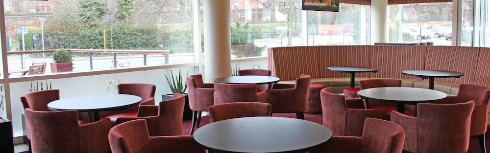 Holiday Inn Express Chester Racecourse 24/34