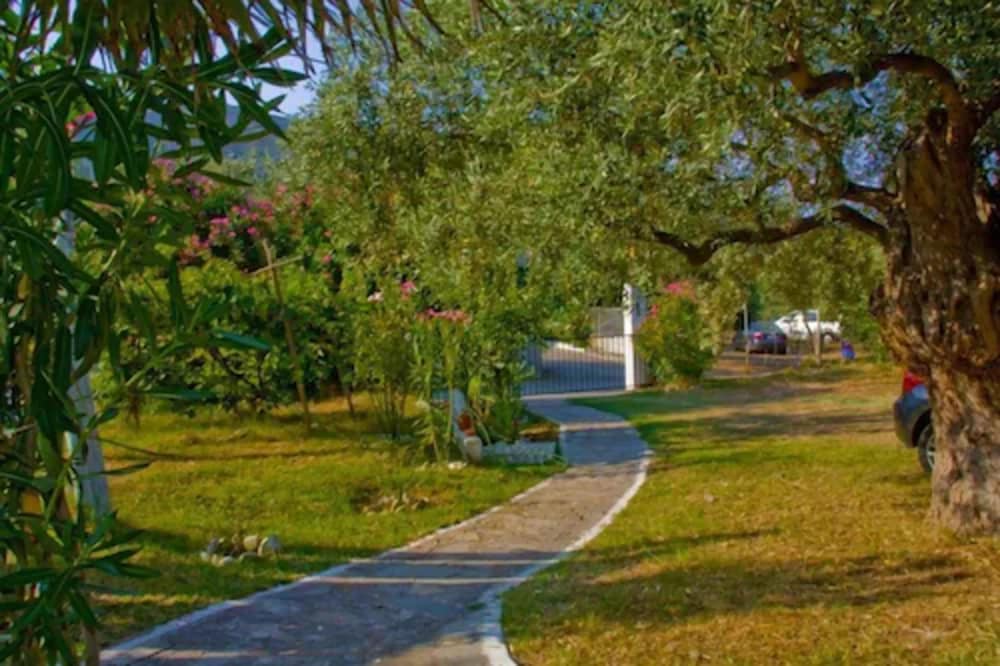 Blue Bay Beach Hotel 36/50