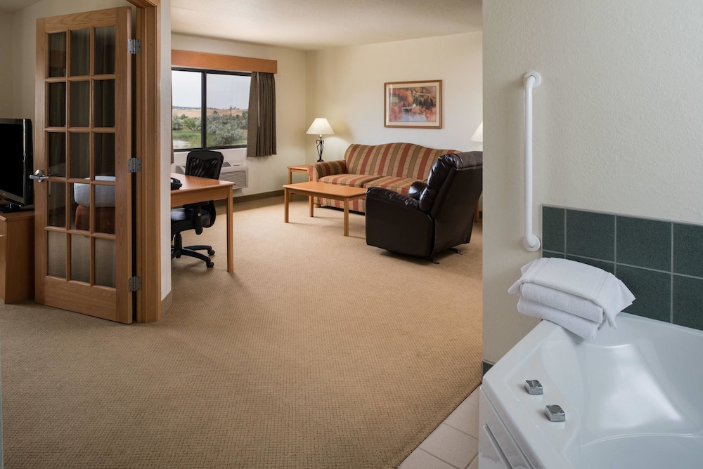 Americinn By Wyndham Belle Fourche 32/47
