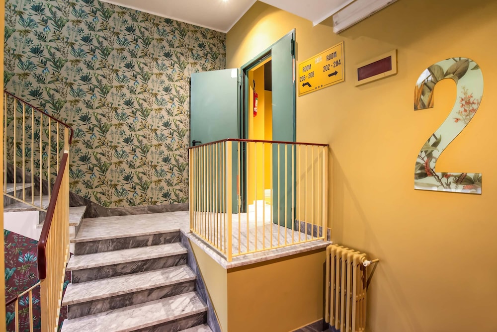 Bloom Hotel Roma 49/75