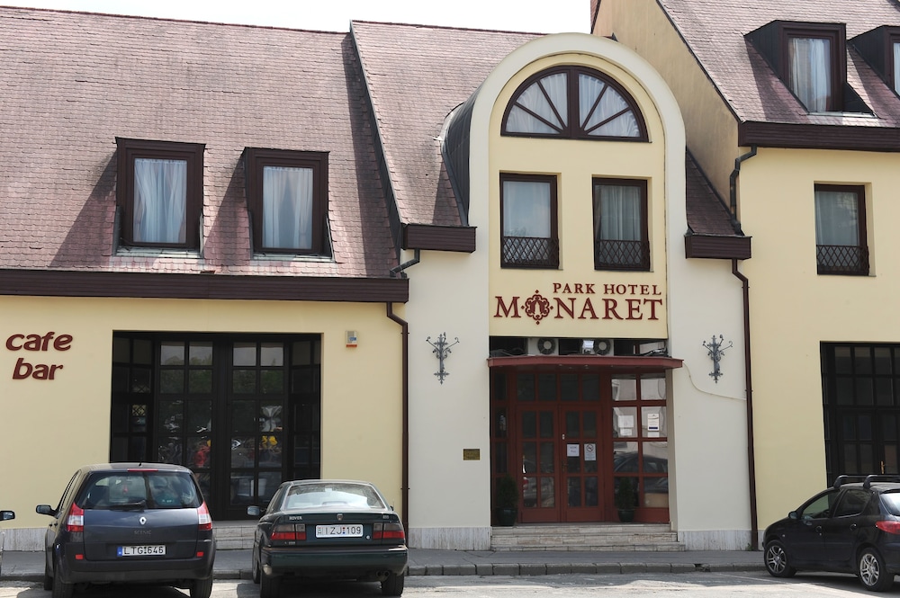 Minaret Hotel 43/50