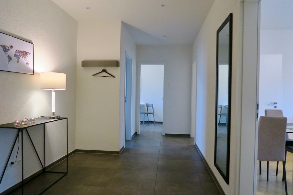 Zurich Furnished Homes 4/50