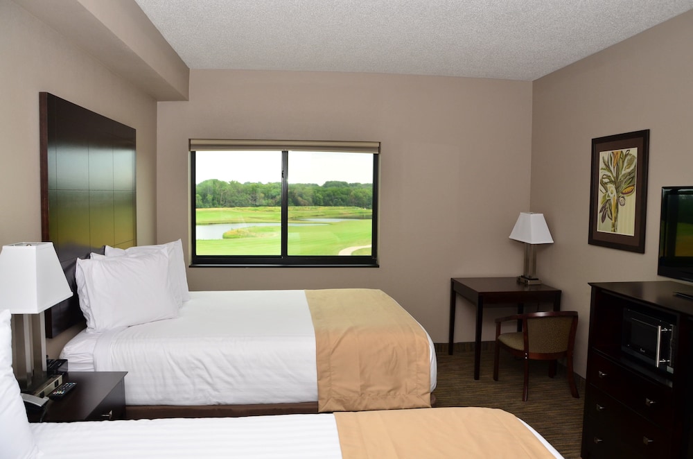 Qube Hotel Polk City 7/39