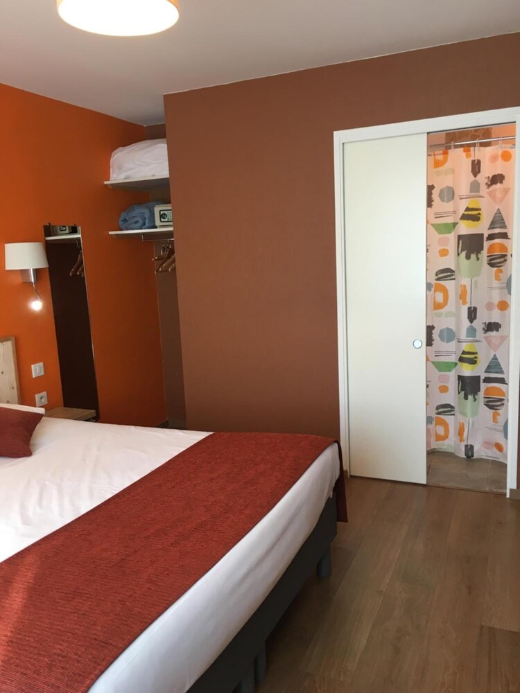 Hotel Des Halles 23/66