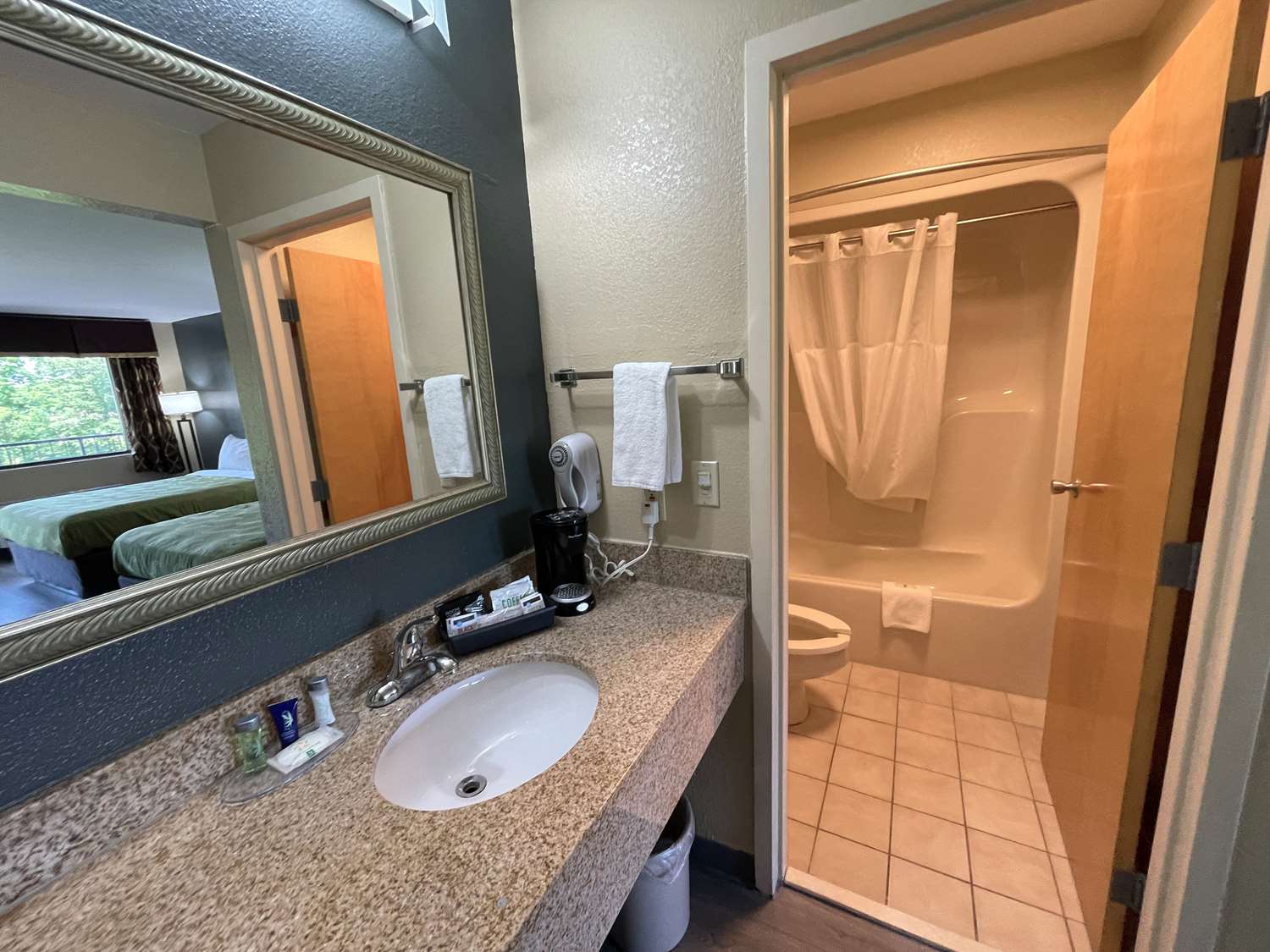 Quality Inn Kenly I-95 48/50