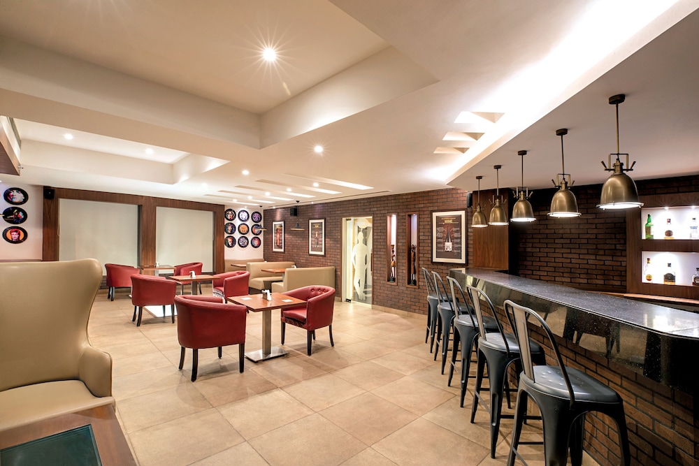 Lemon Tree Hotel Alwar 19/24