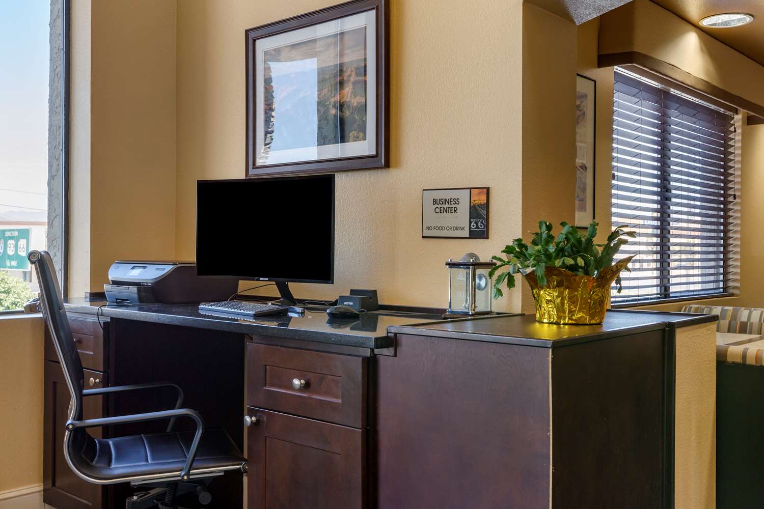 Best Western Plus King's Inn & Suites 30/37