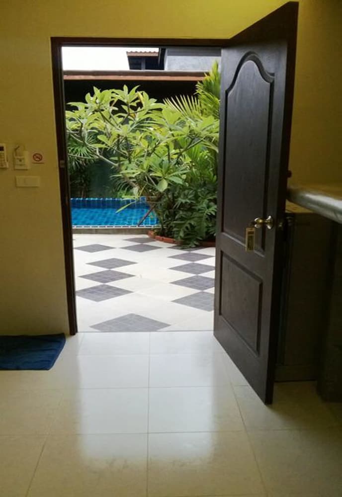 2 HOME 22/47
