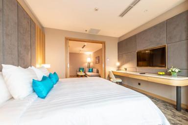 Deluxe, Single, Double or Twin Bed