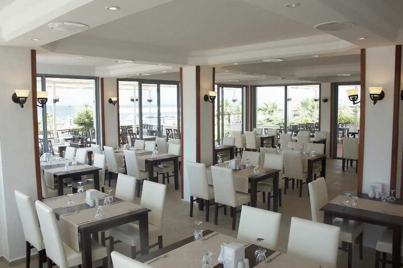 Sentinus Beach Hotel 62/83
