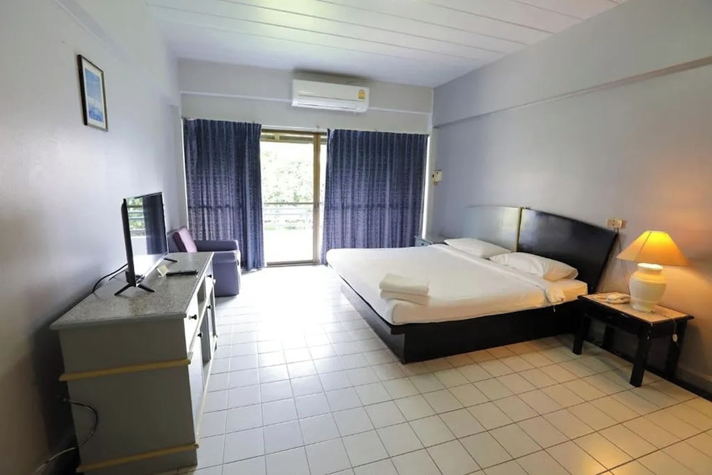 STANDARD, DOUBLE BED