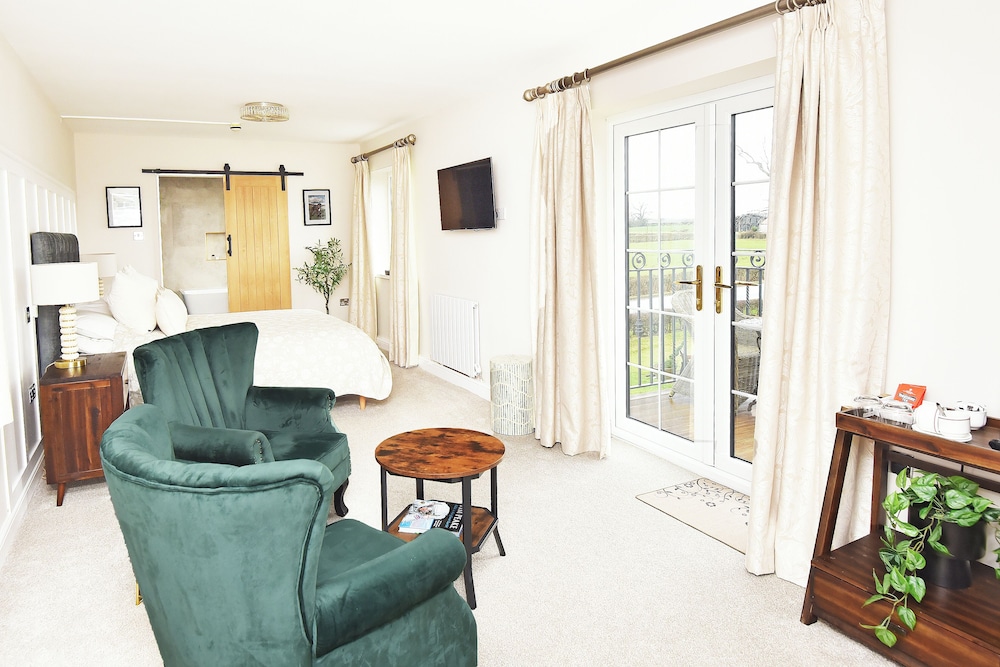 The Chequers Inn 25/50