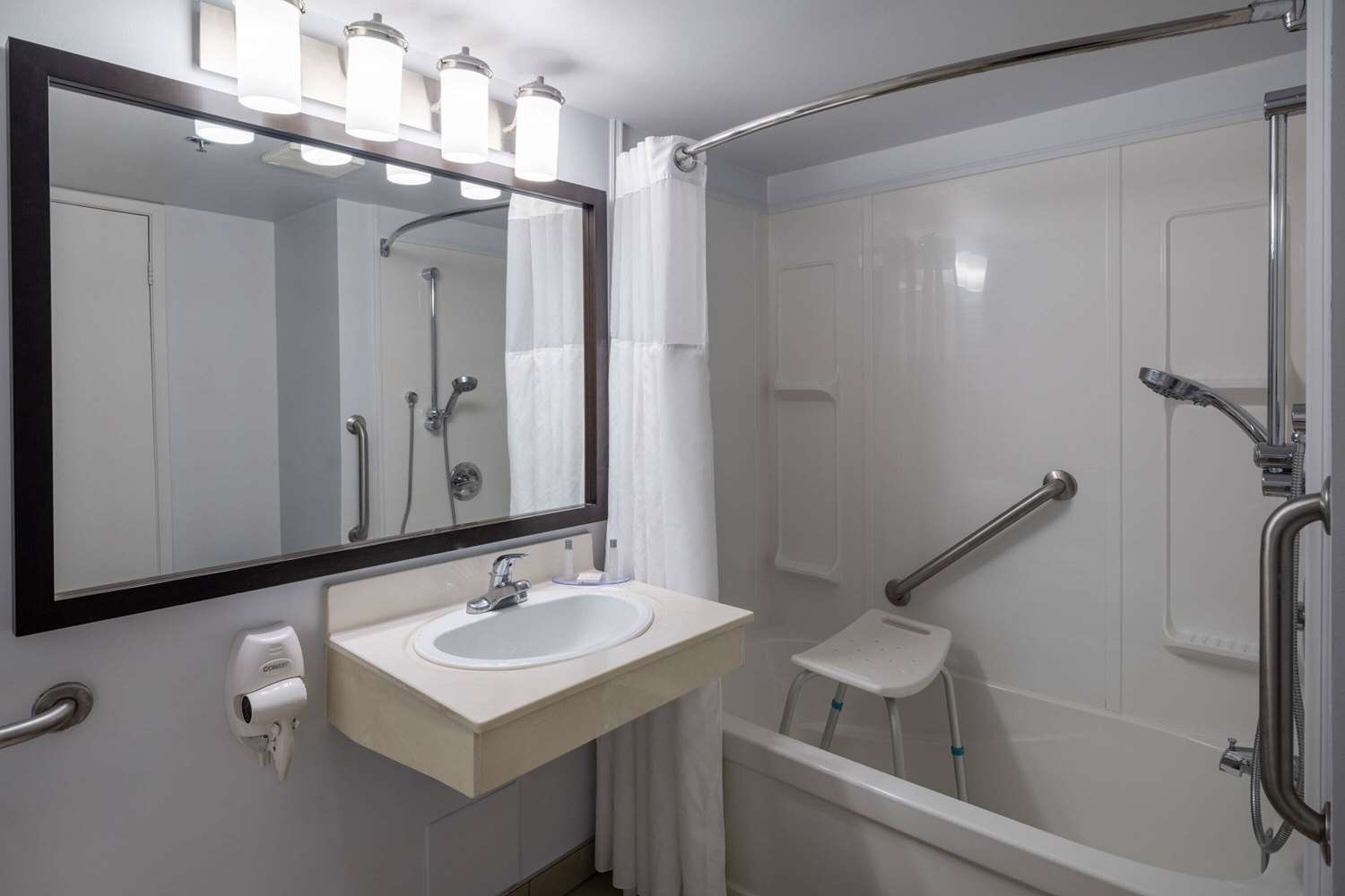 Travelodge Suites by Wyndham Saint John 19/19