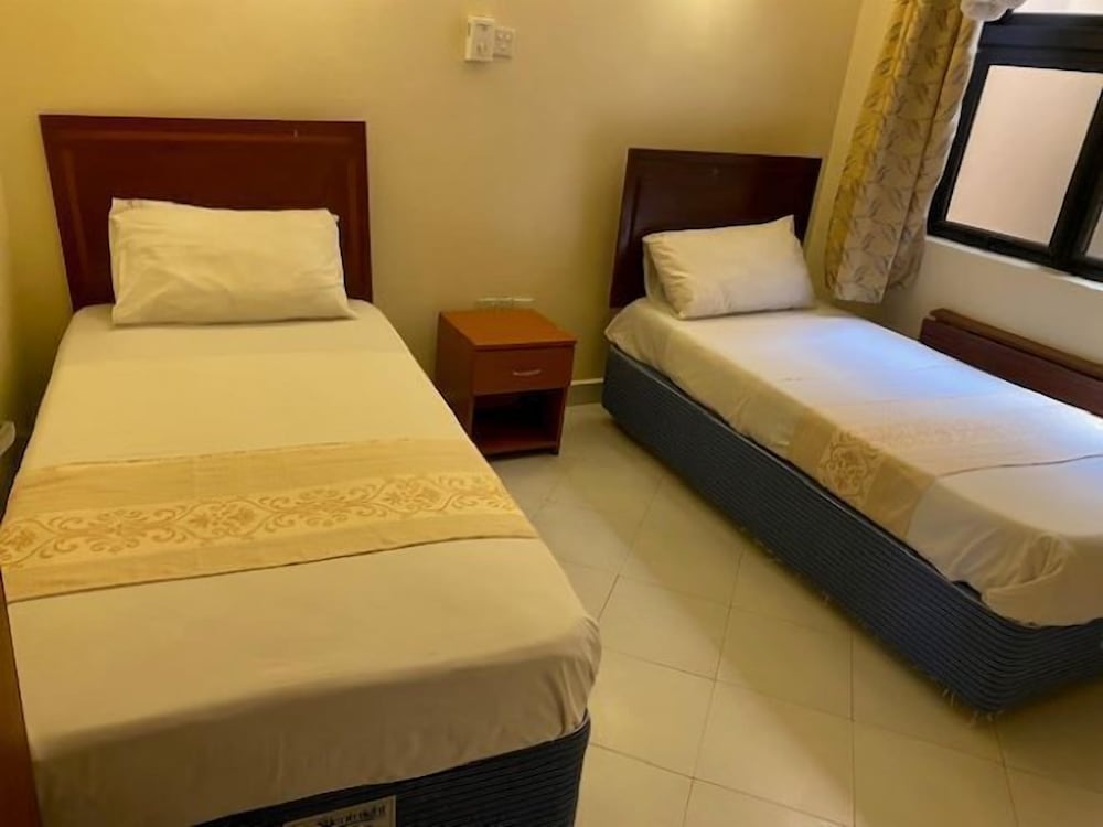BASIC, TWIN BEDS