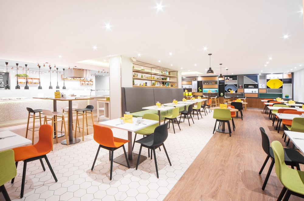 Holiday Inn Gatwick Airport 51/75