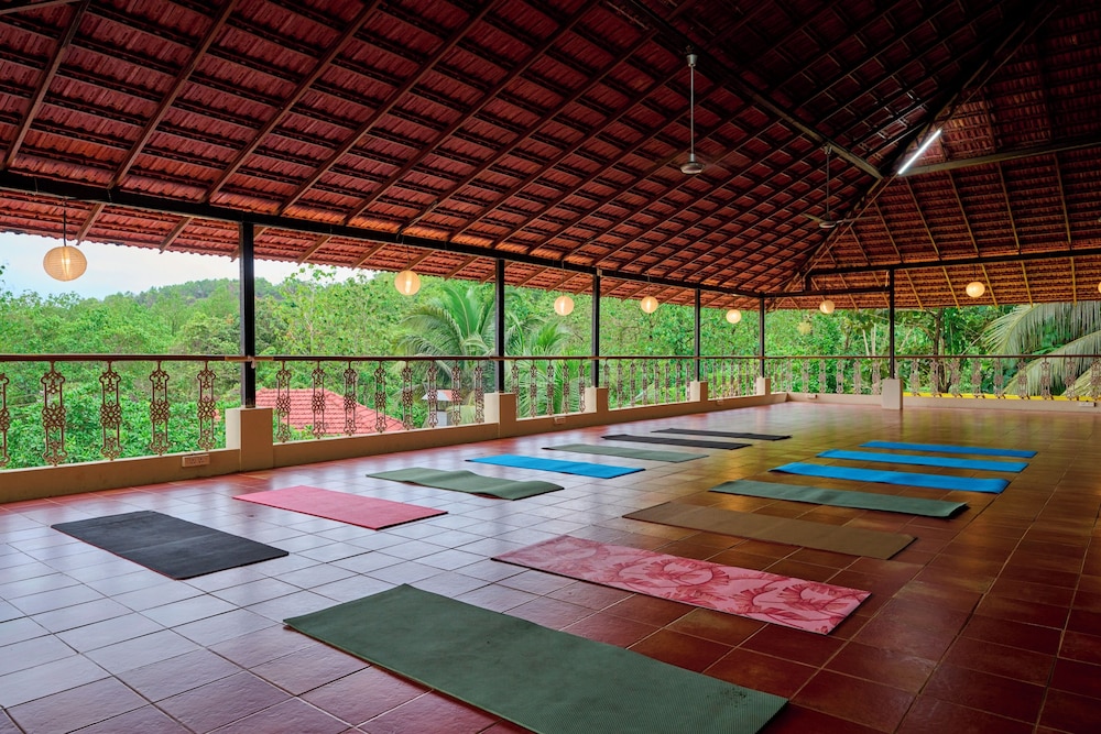 Aura Resort & Spa 20/50