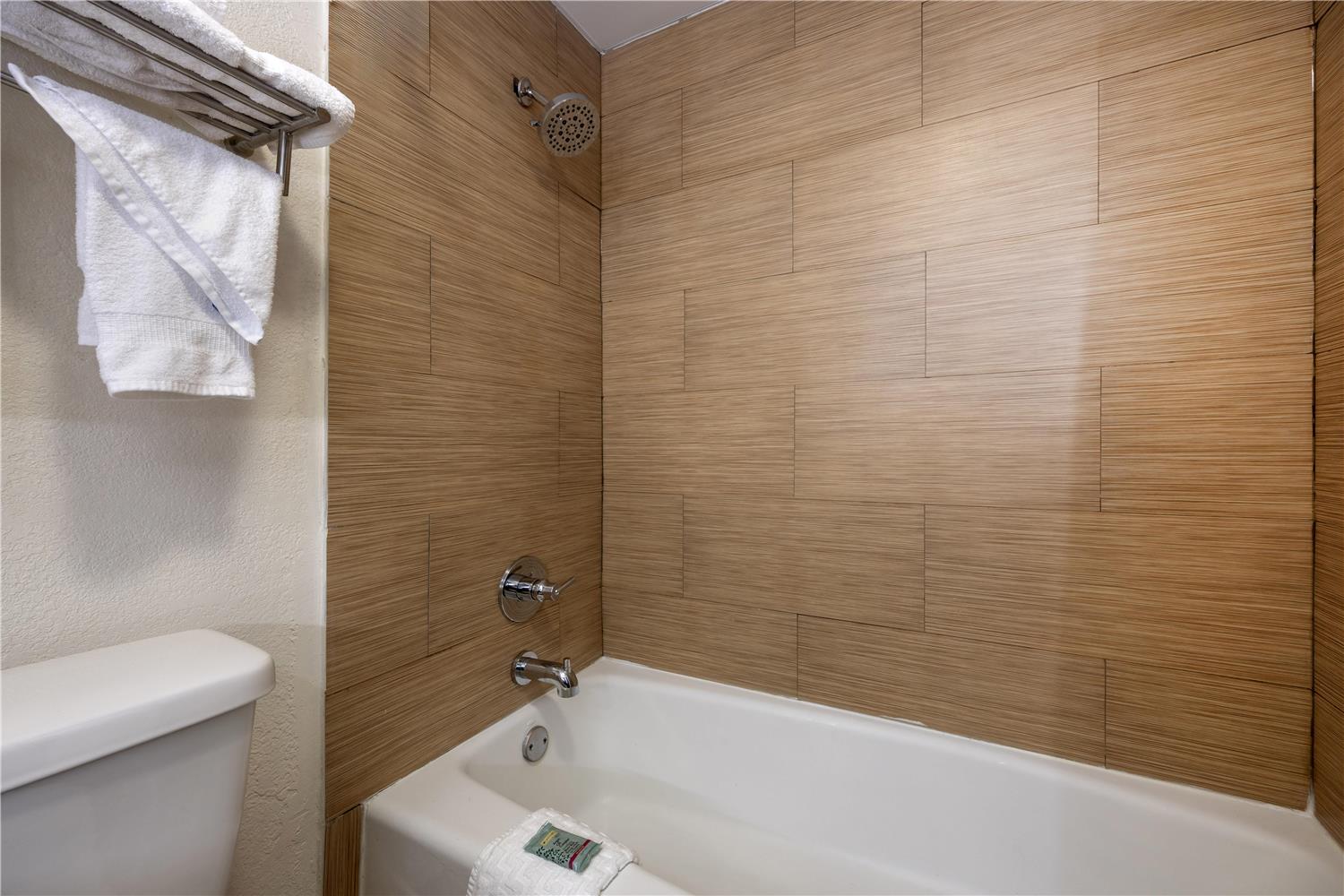 Best Western Bolingbrook Hotel 55/58