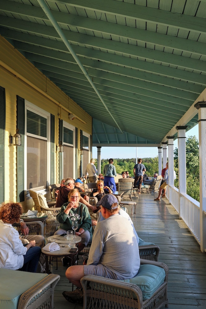 Chebeague Island Inn 46/64