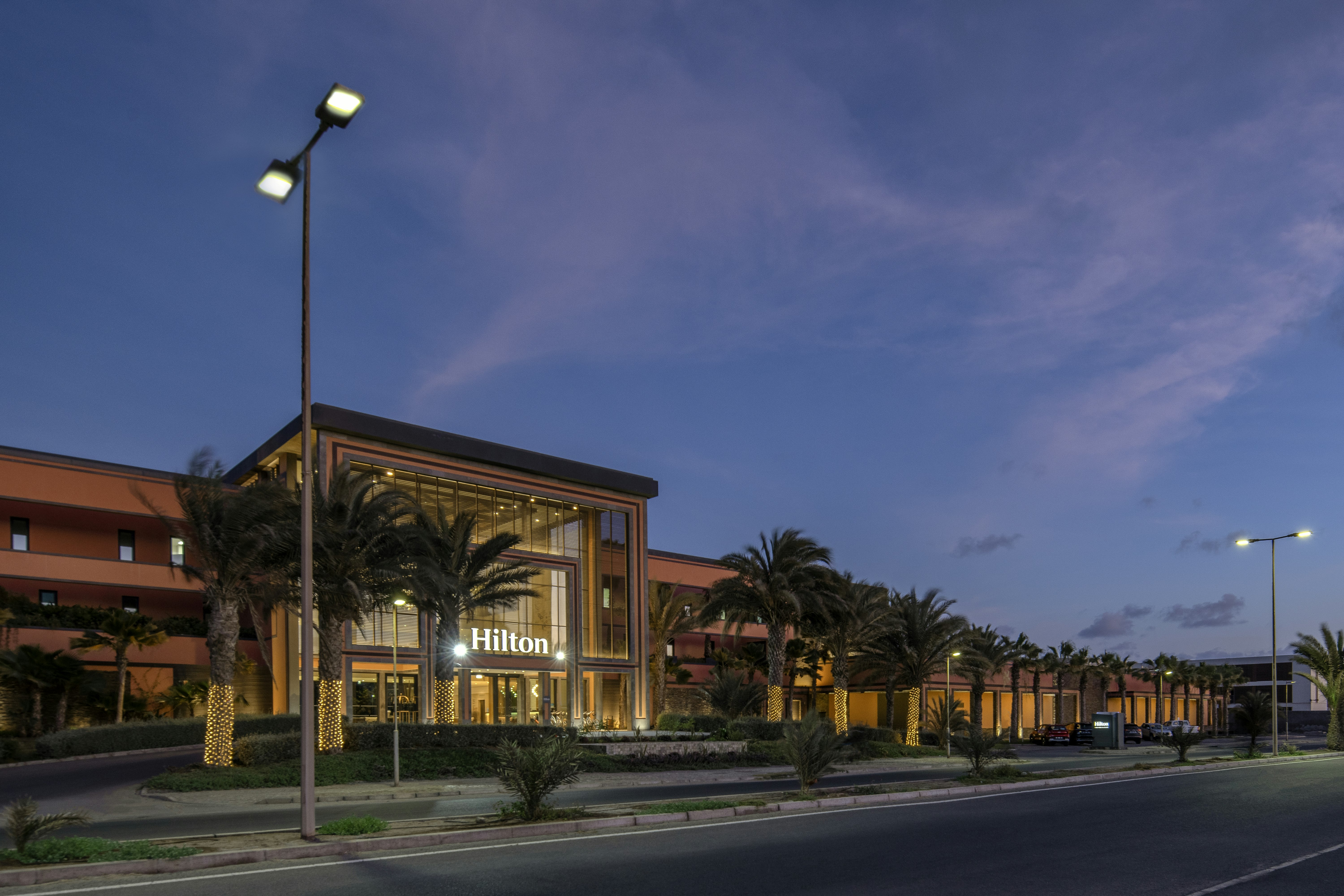 HILTON CABO VERDE SAL RESORT 75/81