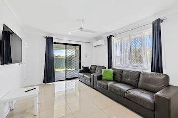 1 BEDROOM, VILLA