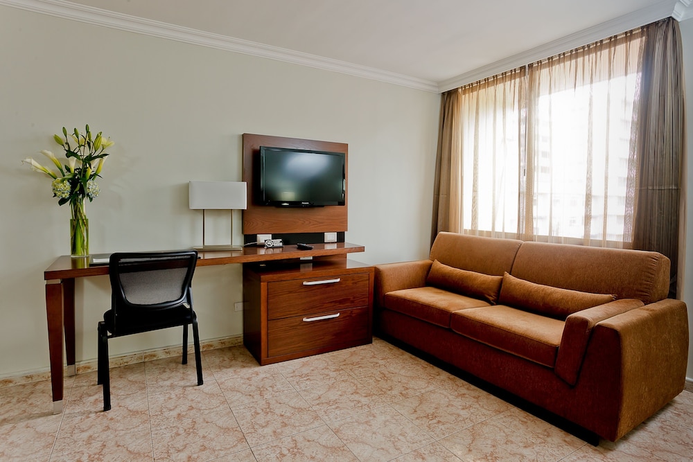 Coral Suites 36/54