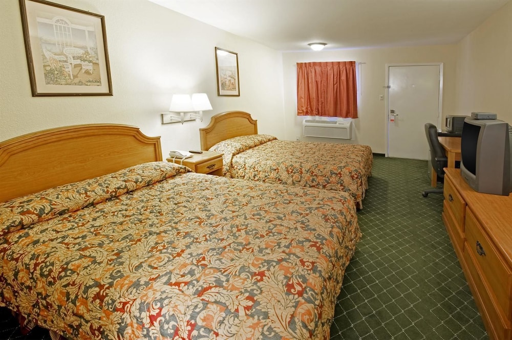 Americas Best Value Inn Gainesville, TX 8/27