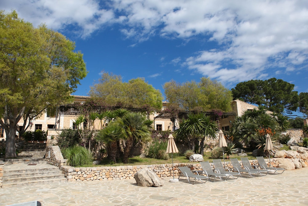 SON SIURANA 68/77