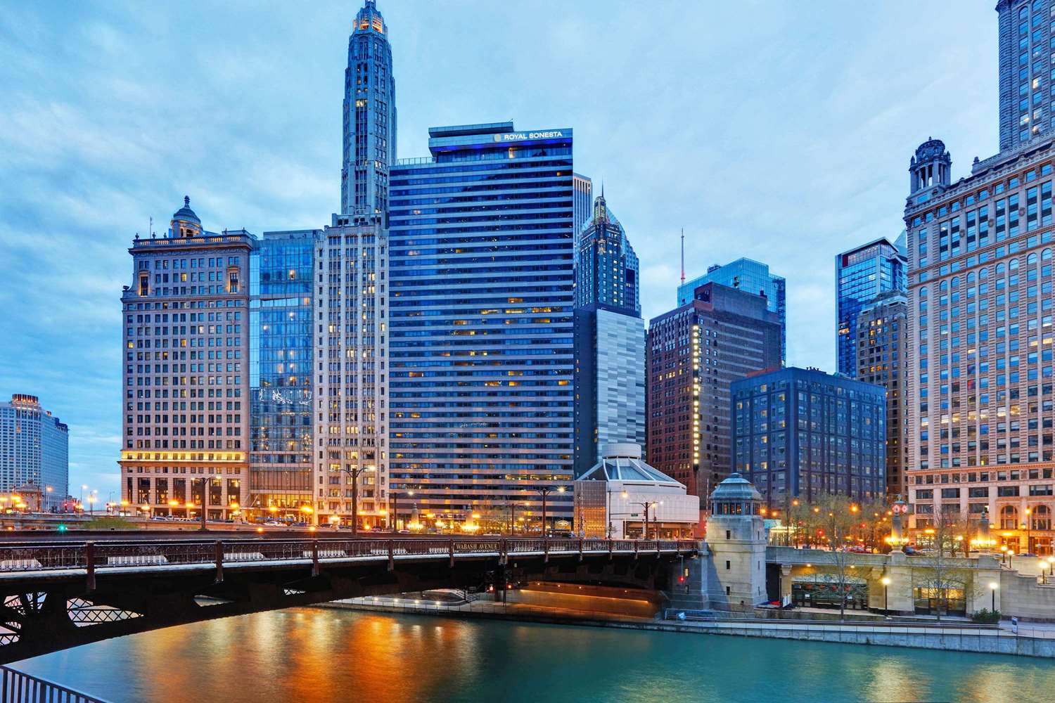 The Royal Sonesta Chicago Downtown 13/24