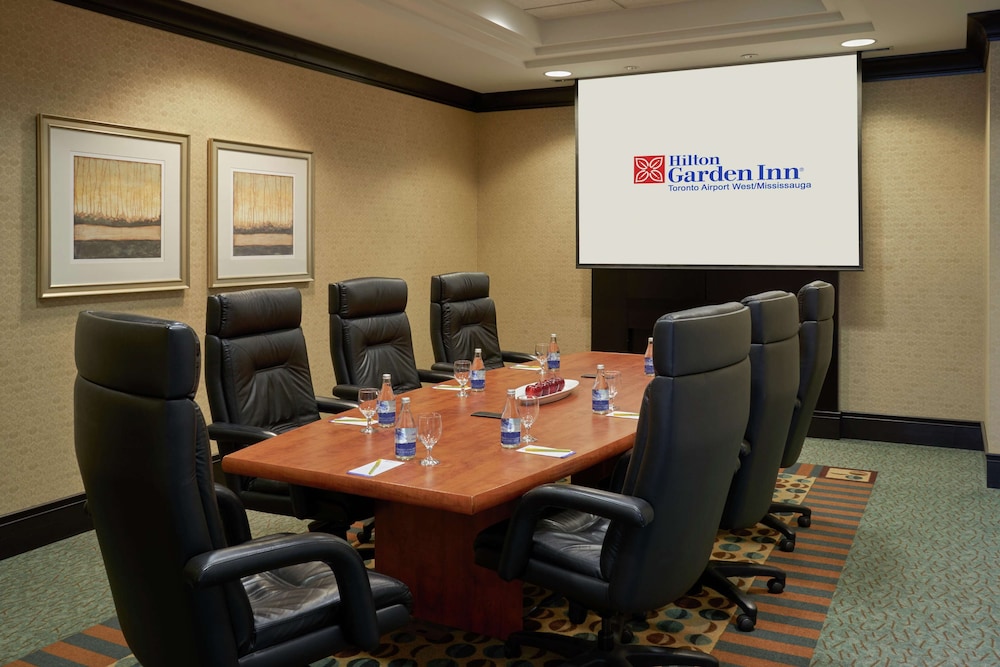 Hilton Garden Inn Toronto Airport West/Mississauga 35/38