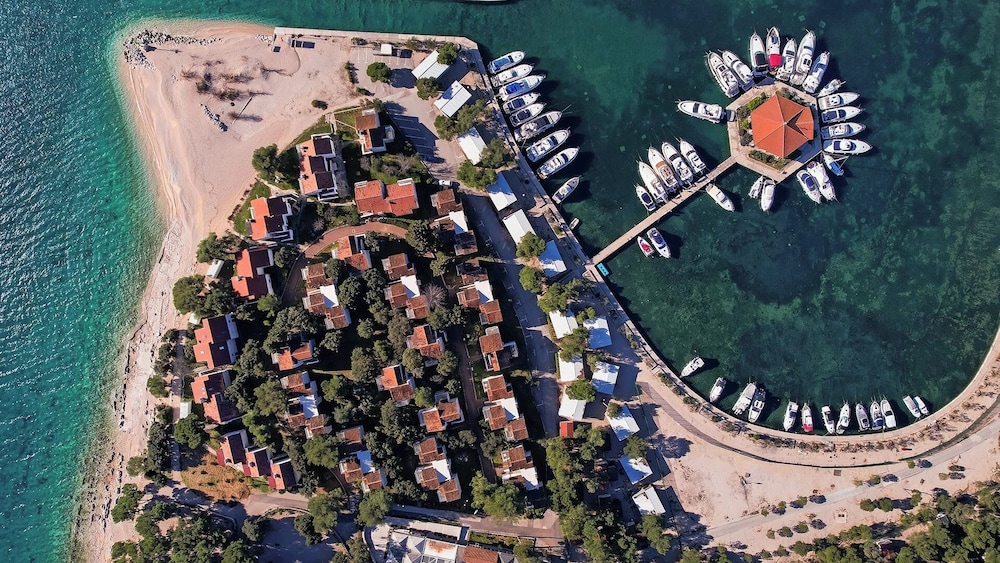 Amadria Park Apartments 38/55