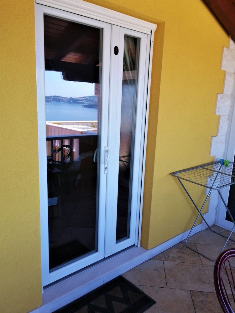 Villa Sunset 7/50