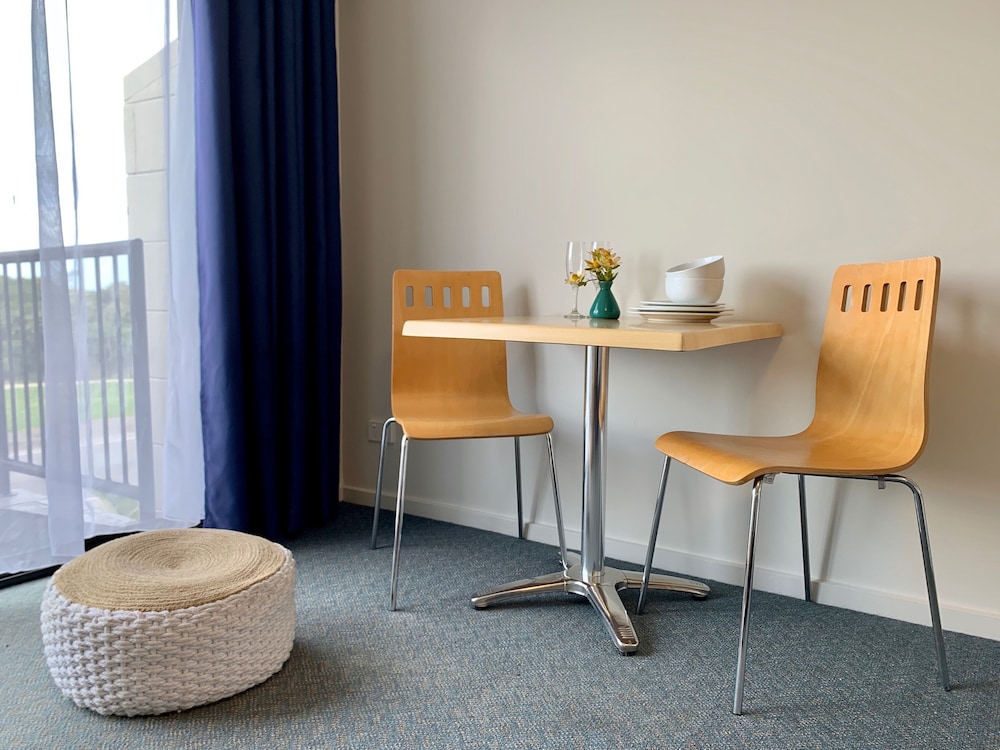 Apollo Bay Waterfront Motor Inn 65/80