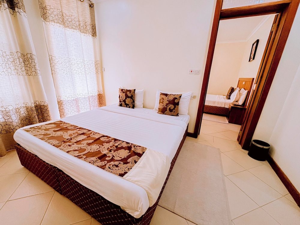 Masailand Safari Lodge 12/50