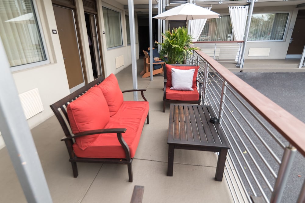 City Loft Hotel 48/59