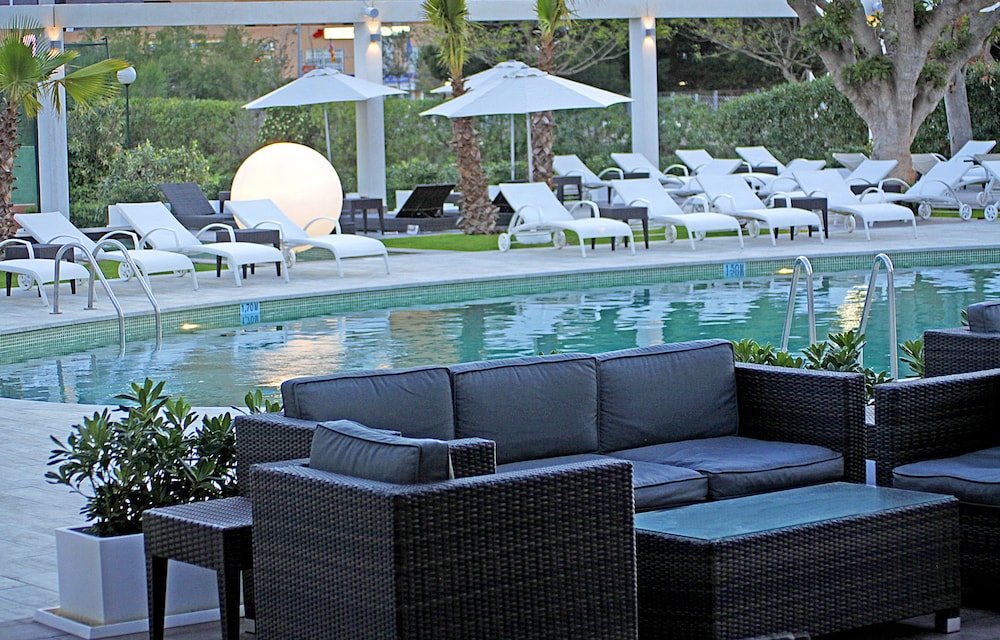 BG Hotel Caballero 43/58