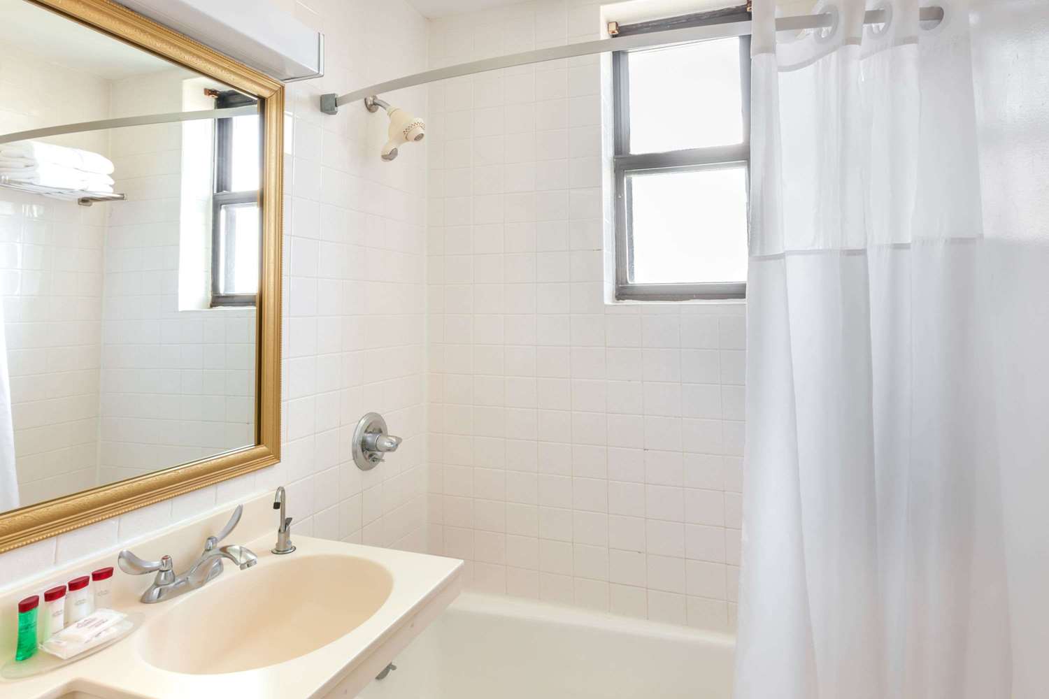 Ramada by Wyndham Jersey City 12/13