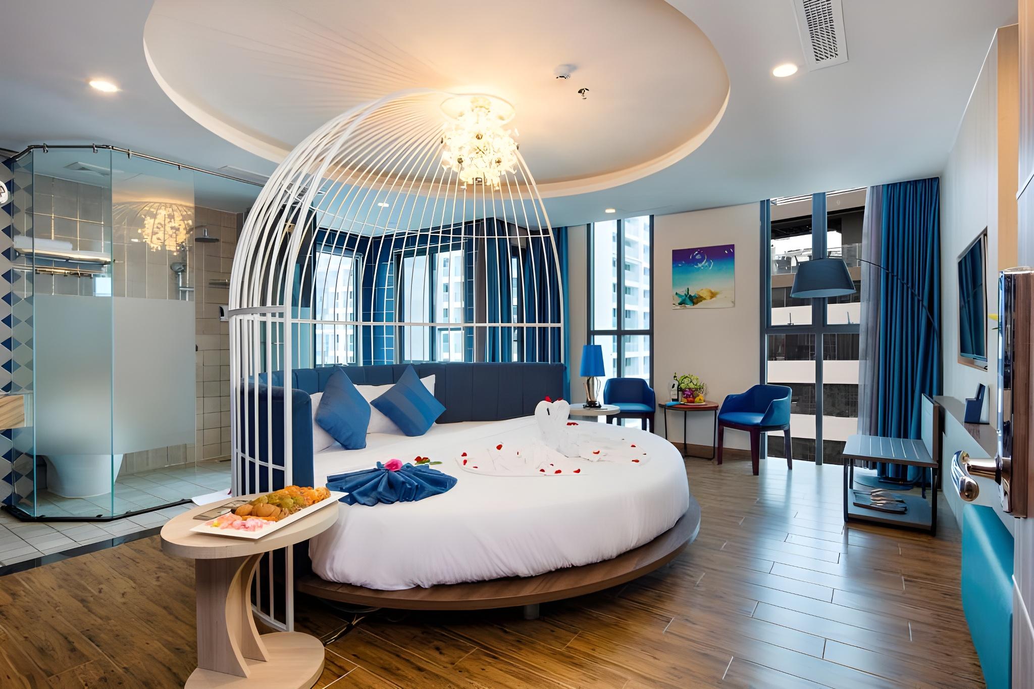 Vip, Sea View