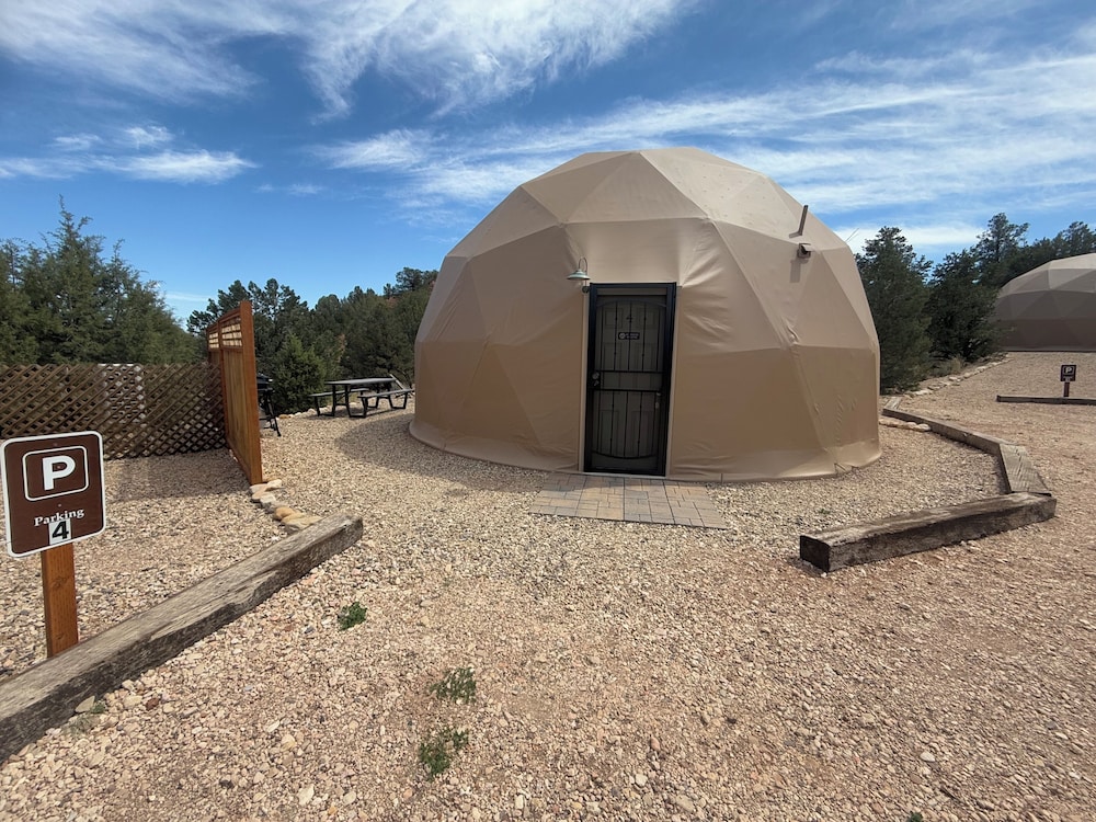 Bryce Glamp And Camp 29/56