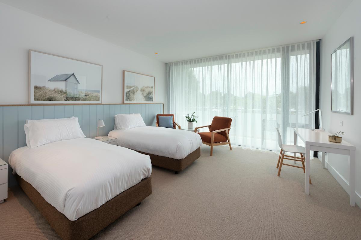 Urban, Twin Beds
