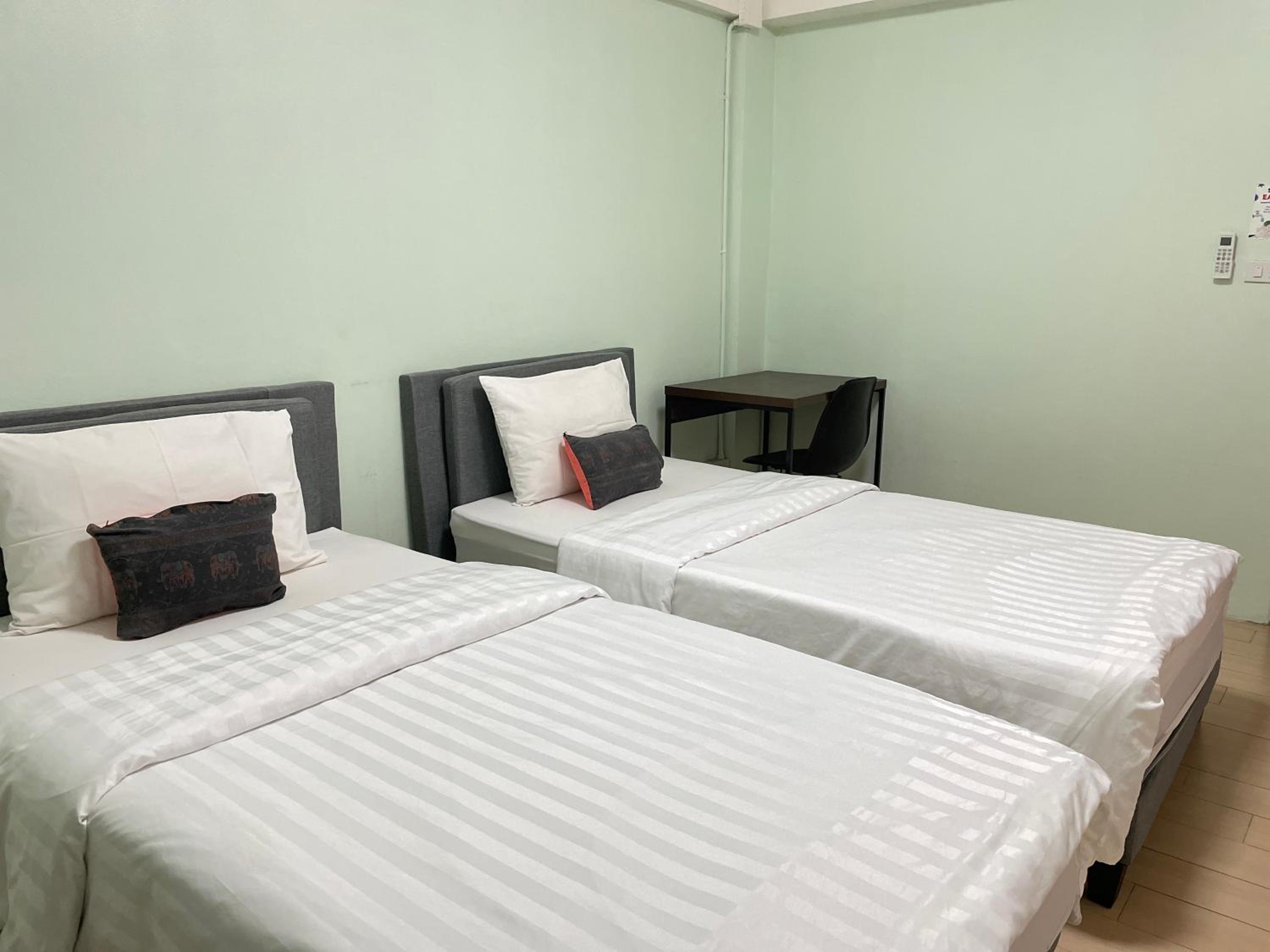 Baan Ploy In - Adults Only 15/54