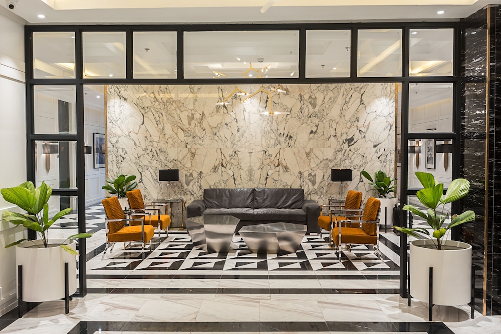 Stonehill Suites 56/65