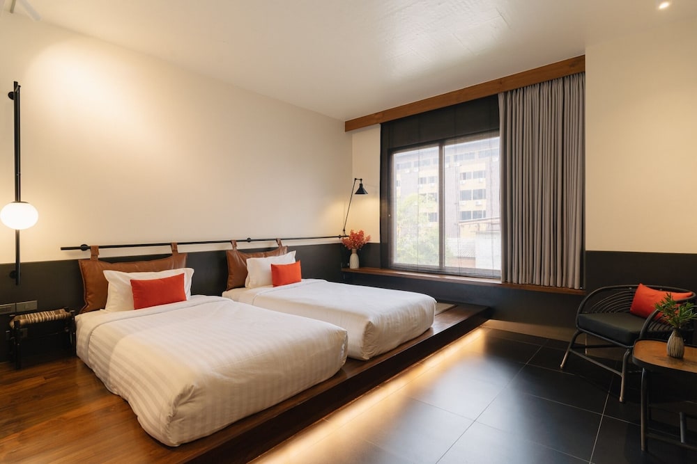 Hotel Loy Chiang Mai 12/50